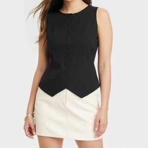 NWOT Vest High Neck / Crew Neck Button Down Size XS